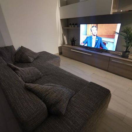 Shining House In Milan Apartment Bagian luar foto