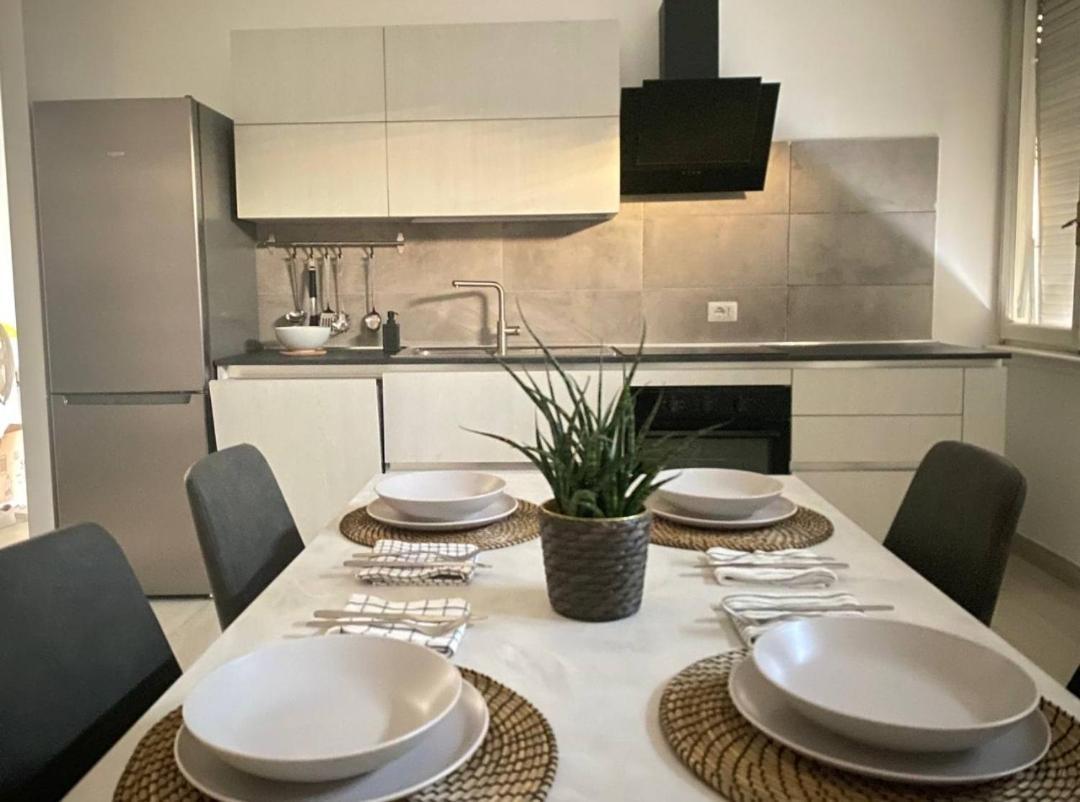 Shining House In Milan Apartment Bagian luar foto