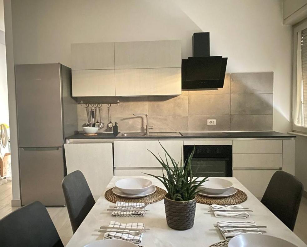 Shining House In Milan Apartment Bagian luar foto