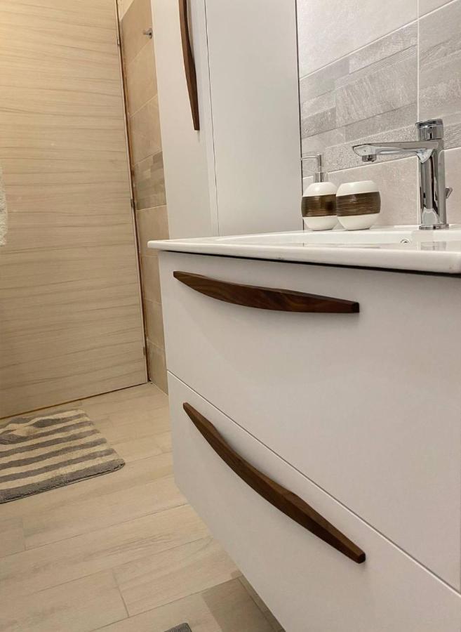 Shining House In Milan Apartment Bagian luar foto