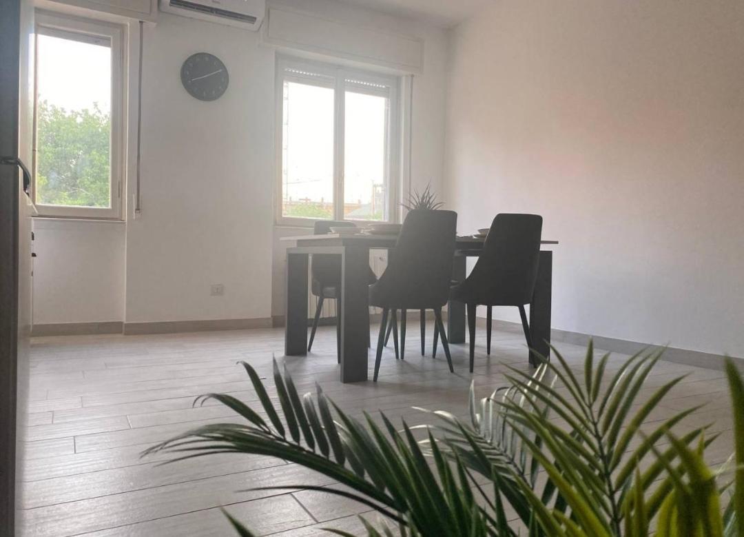 Shining House In Milan Apartment Bagian luar foto